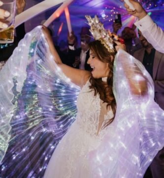 Alas led luminosas para novia